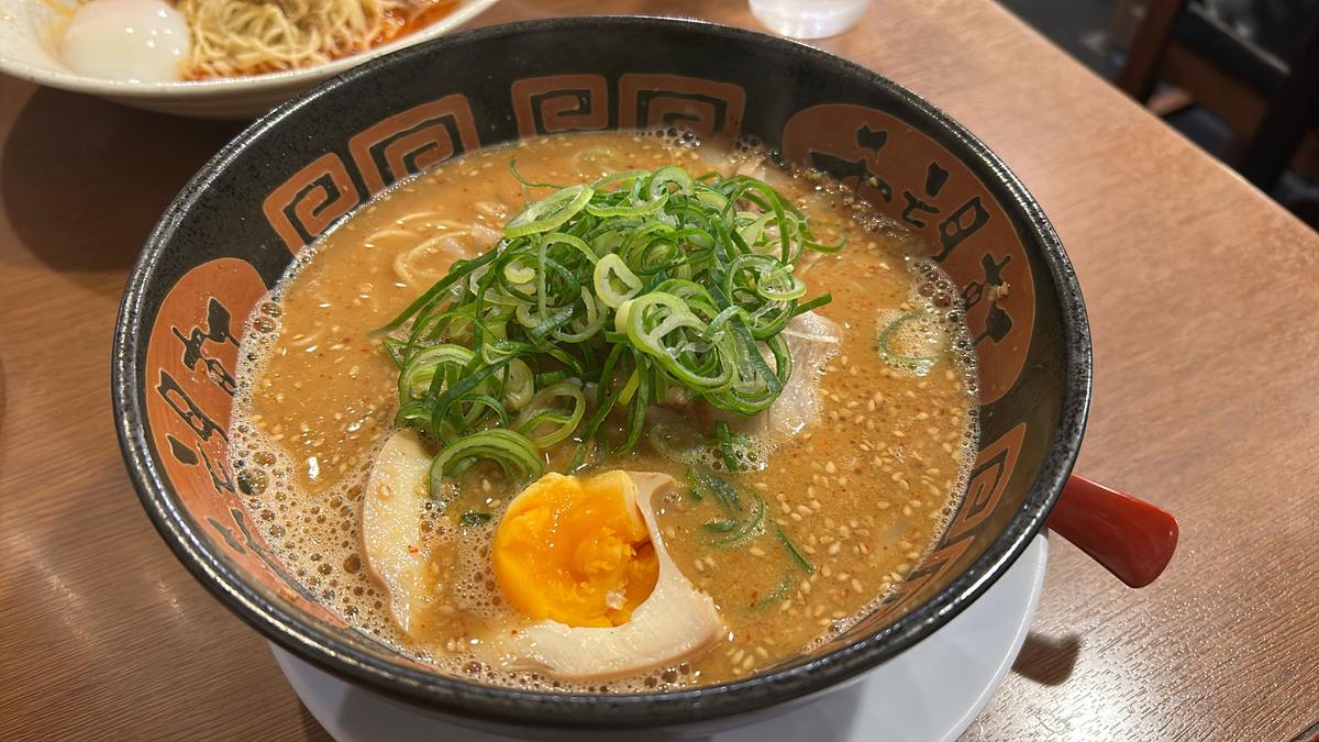 ごま味噌ラーメン(おさえ)