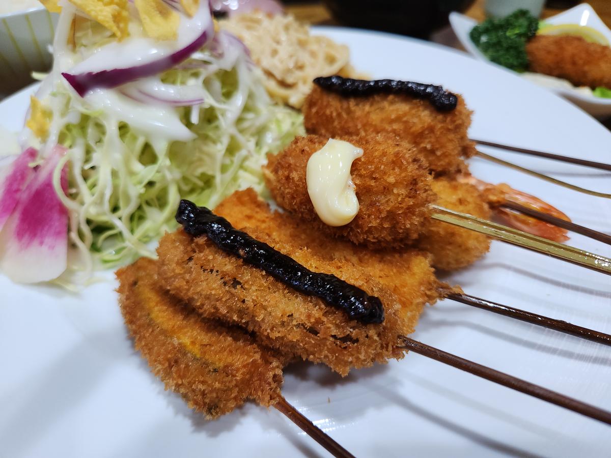 串カツ8本のランチセットです！