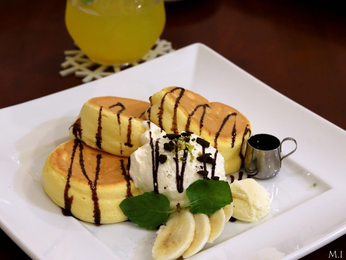 チョコバナナパンケーキ
