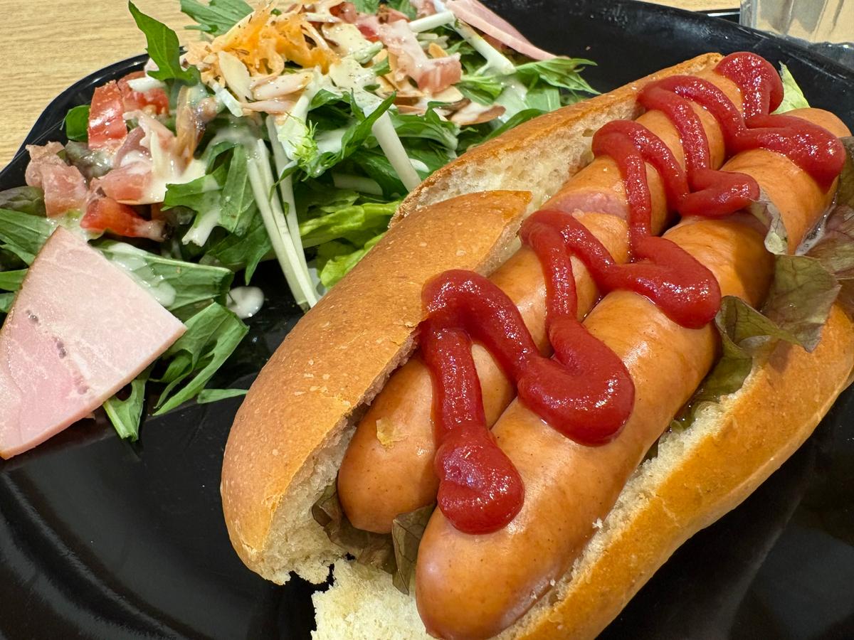 ホットドッグダブル(マスタード抜き)サラダセット