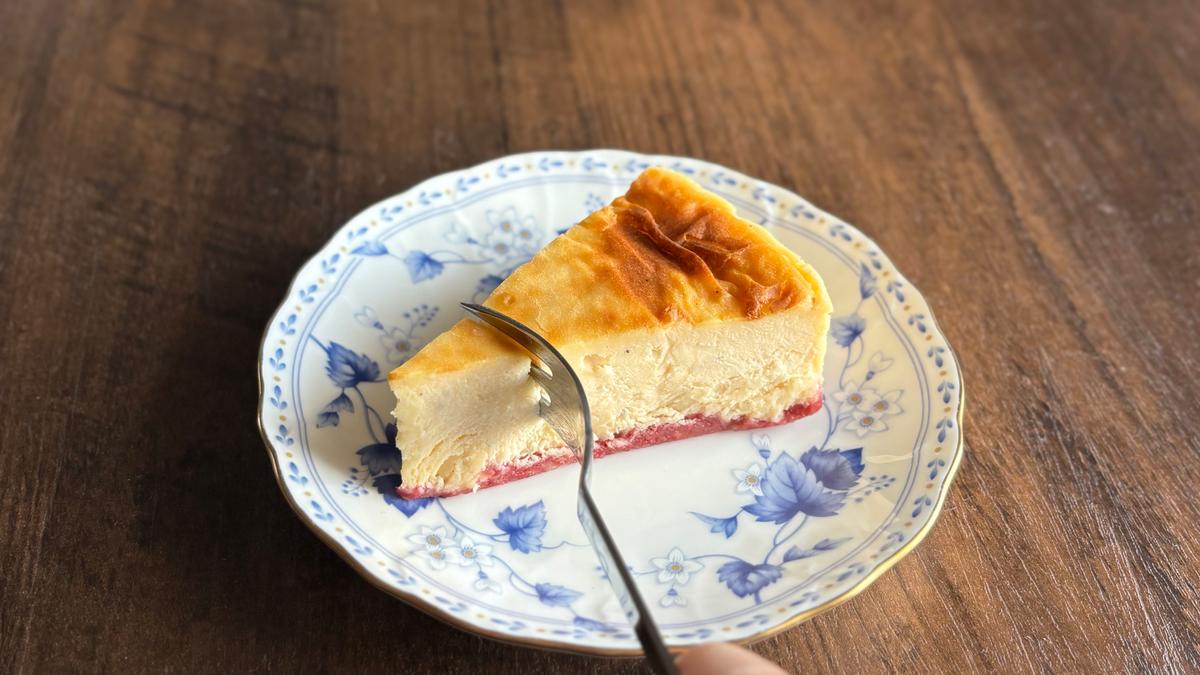 フォークが迷うことなく入っていくなめらかさ。
