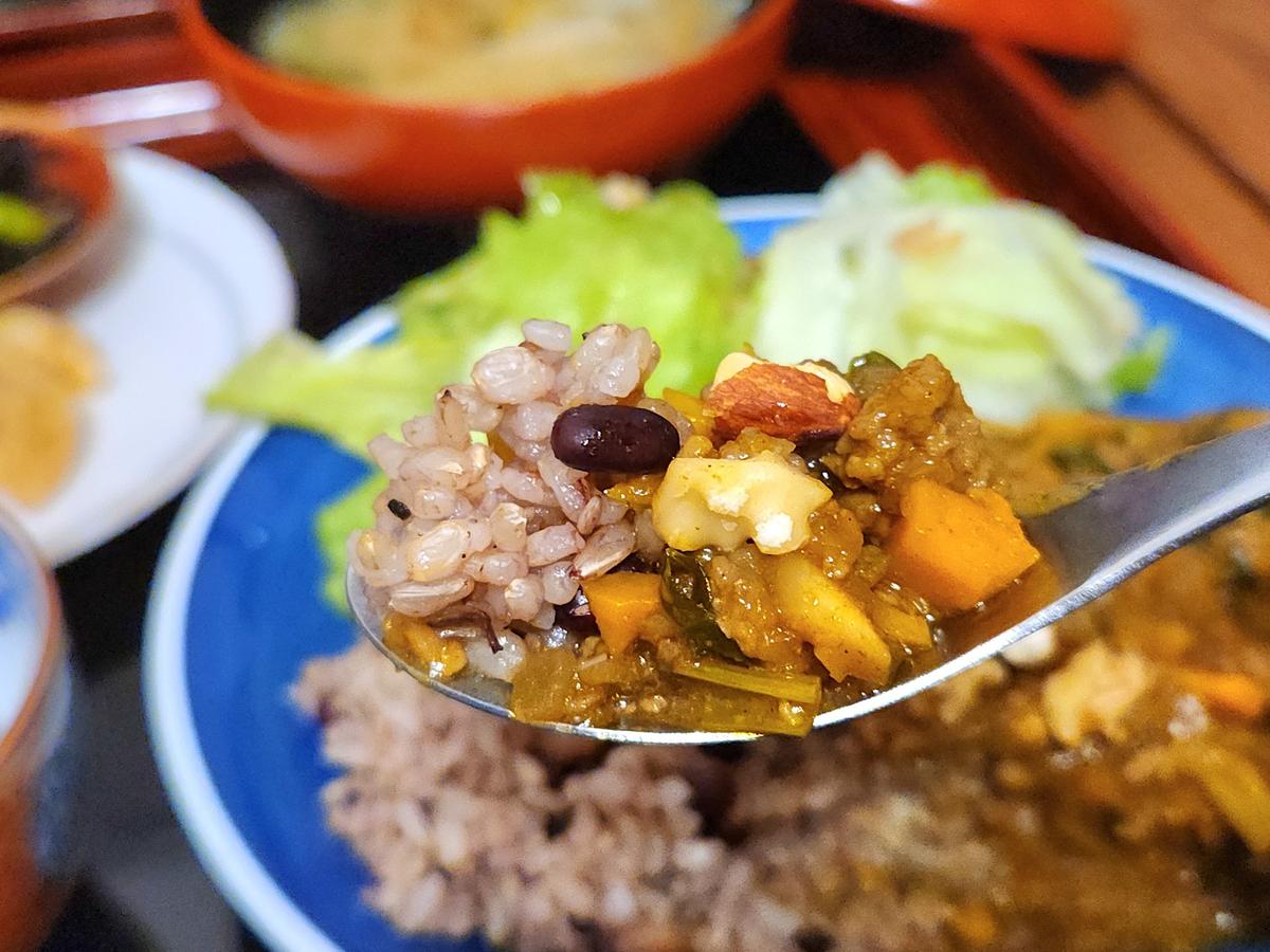 キーマカレーは挽き肉と色んなお野菜が入っていました！