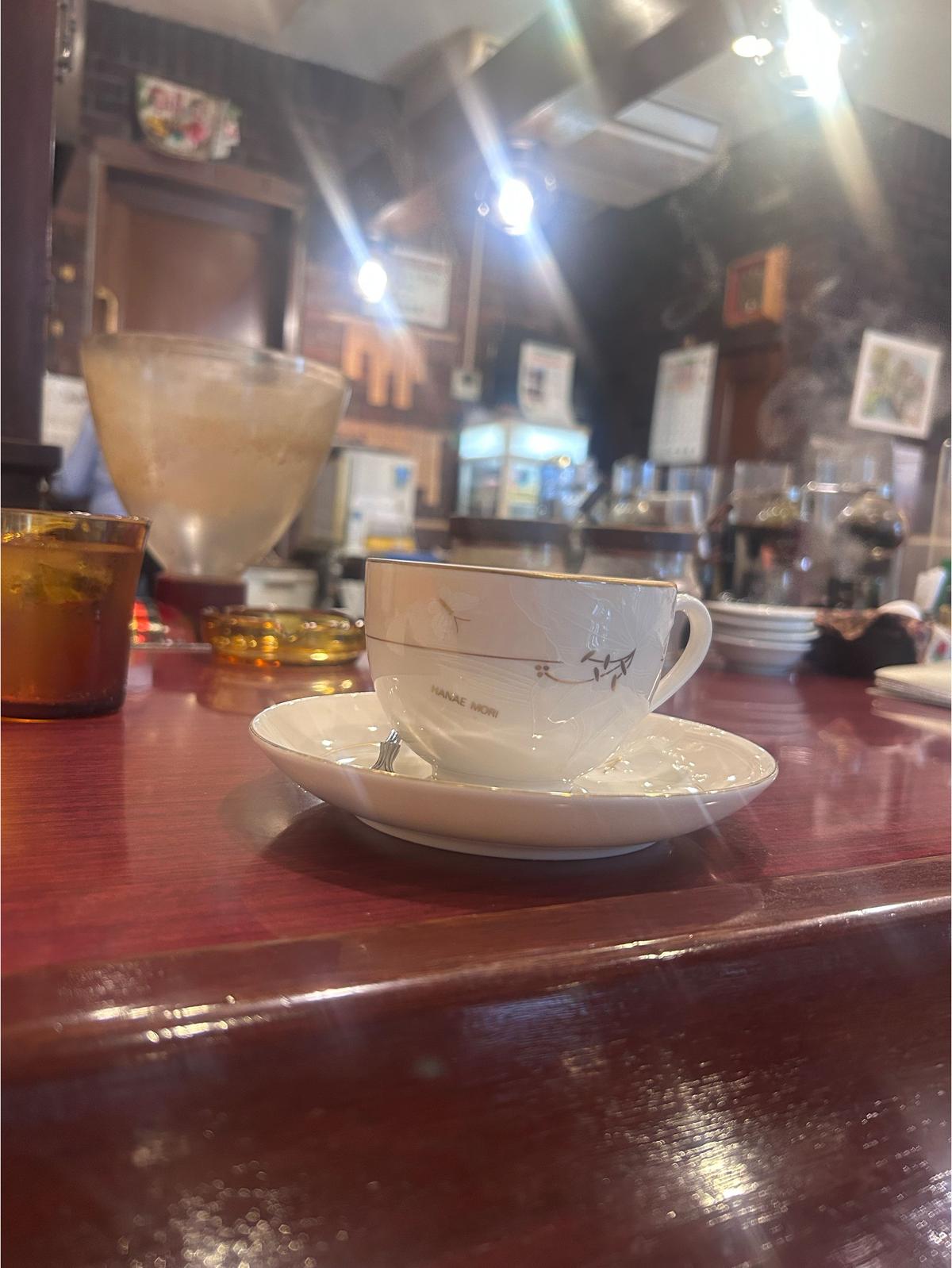 カフェオレと素敵な店内