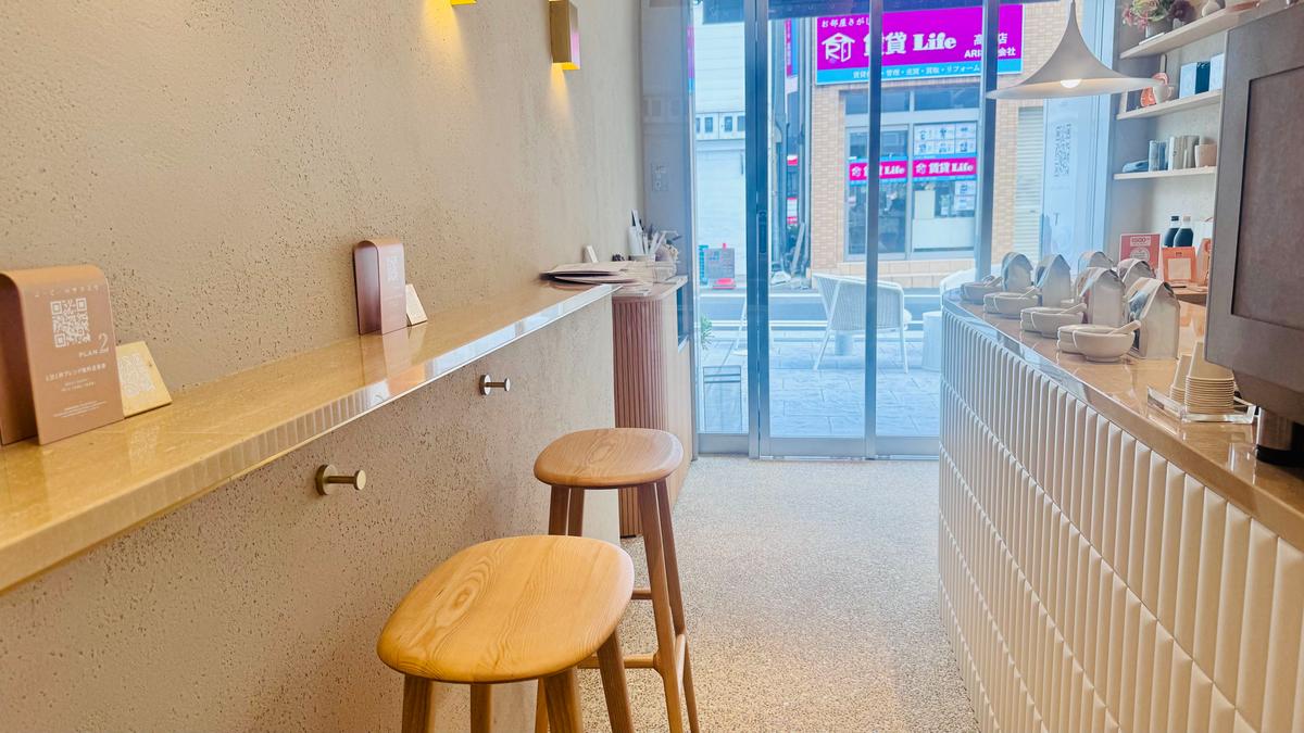 静かで落ち着く店内( ˇωˇ )