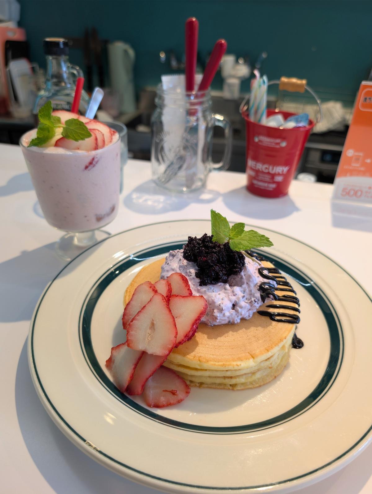 マルベリーストロベリーチョコレート