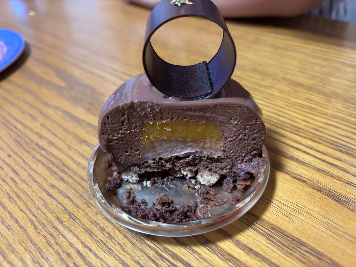 ミルクオランジュの中にオレンジクリームが！甘酸っぱくてめちゃうまです！