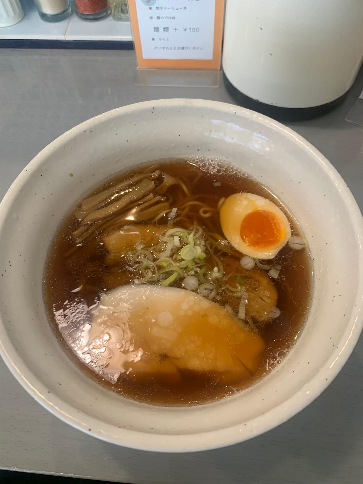 チャーシューと鶏チャーシュー、味玉もあり大満足☆
