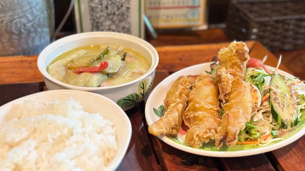 日替わりタイカレーランチの鶏とナスのグリーンカレー！