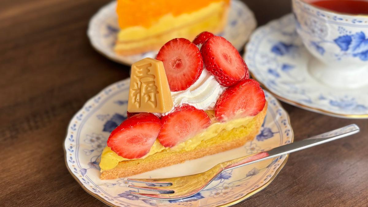 大きないちごがたくさん乗った『王将あまおうタルト』