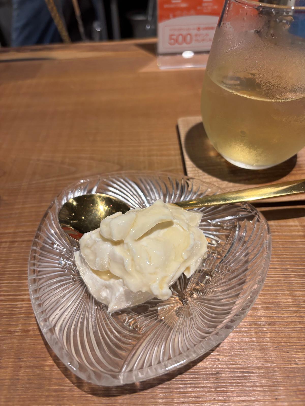 クリームチーズ豆富(蜂蜜)