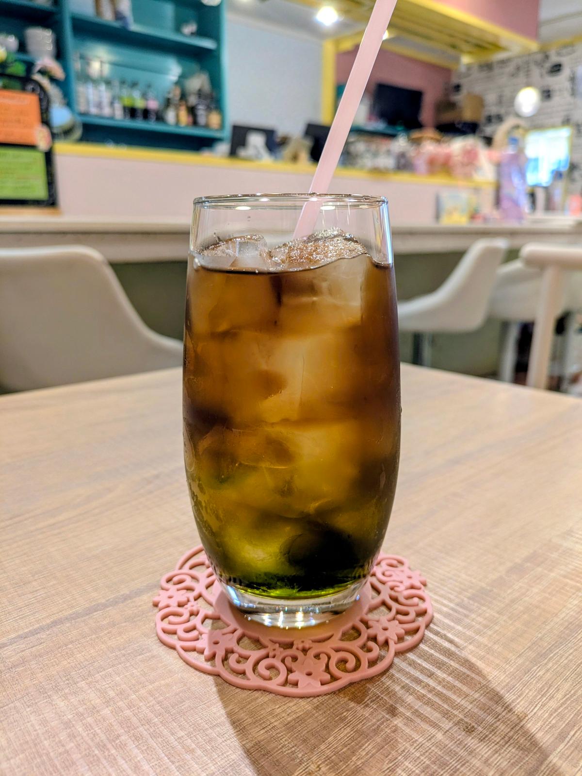 すっきり爽やかなミント風味のアイスティー✨