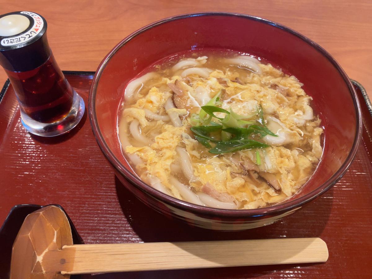 「王さんの卵とじうどん」