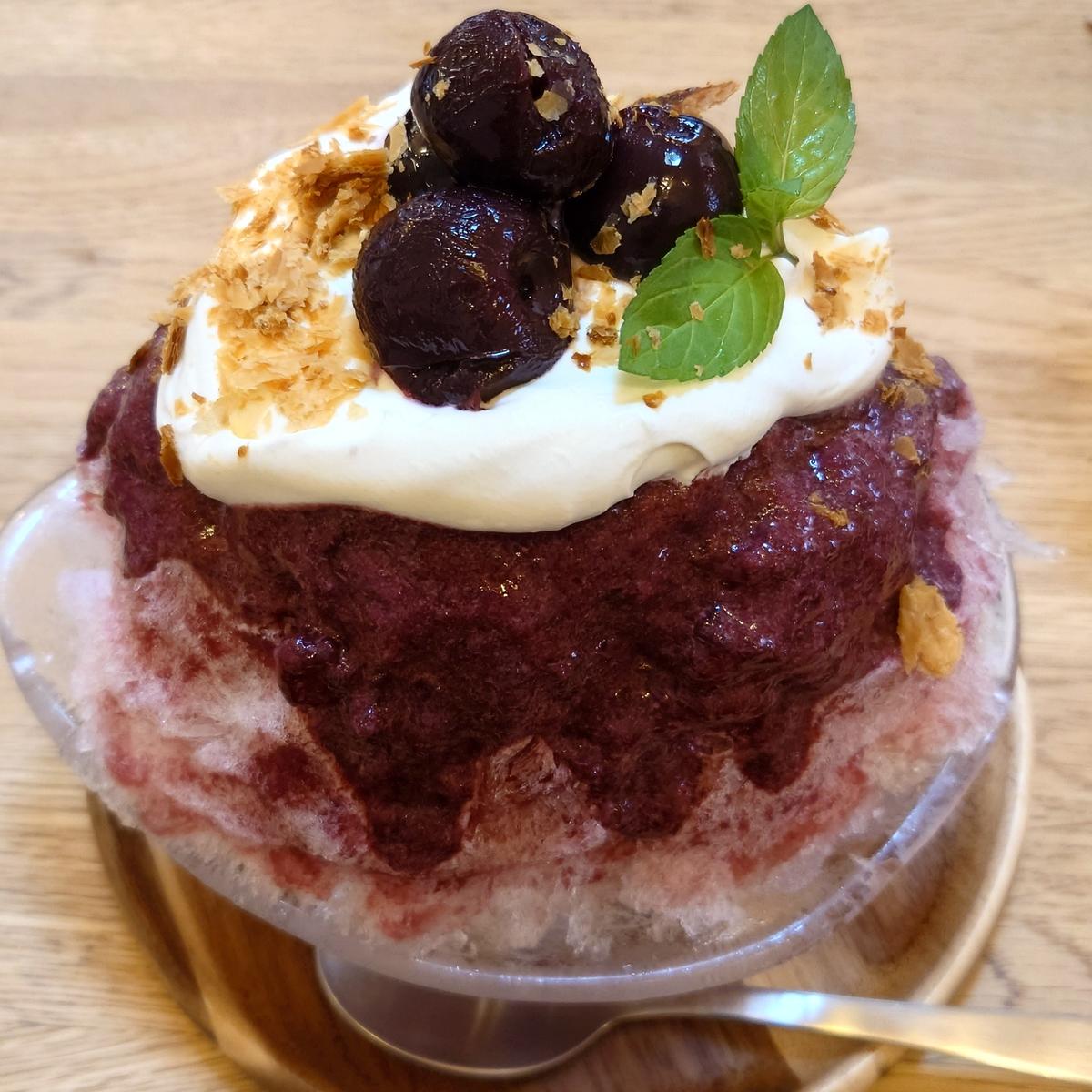 ダークチェリーかき氷