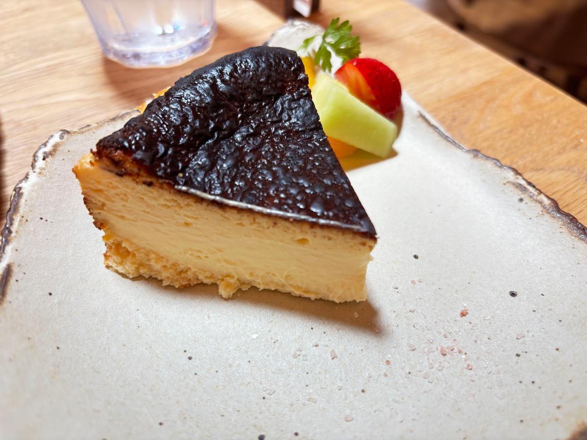 バスクチーズケーキ