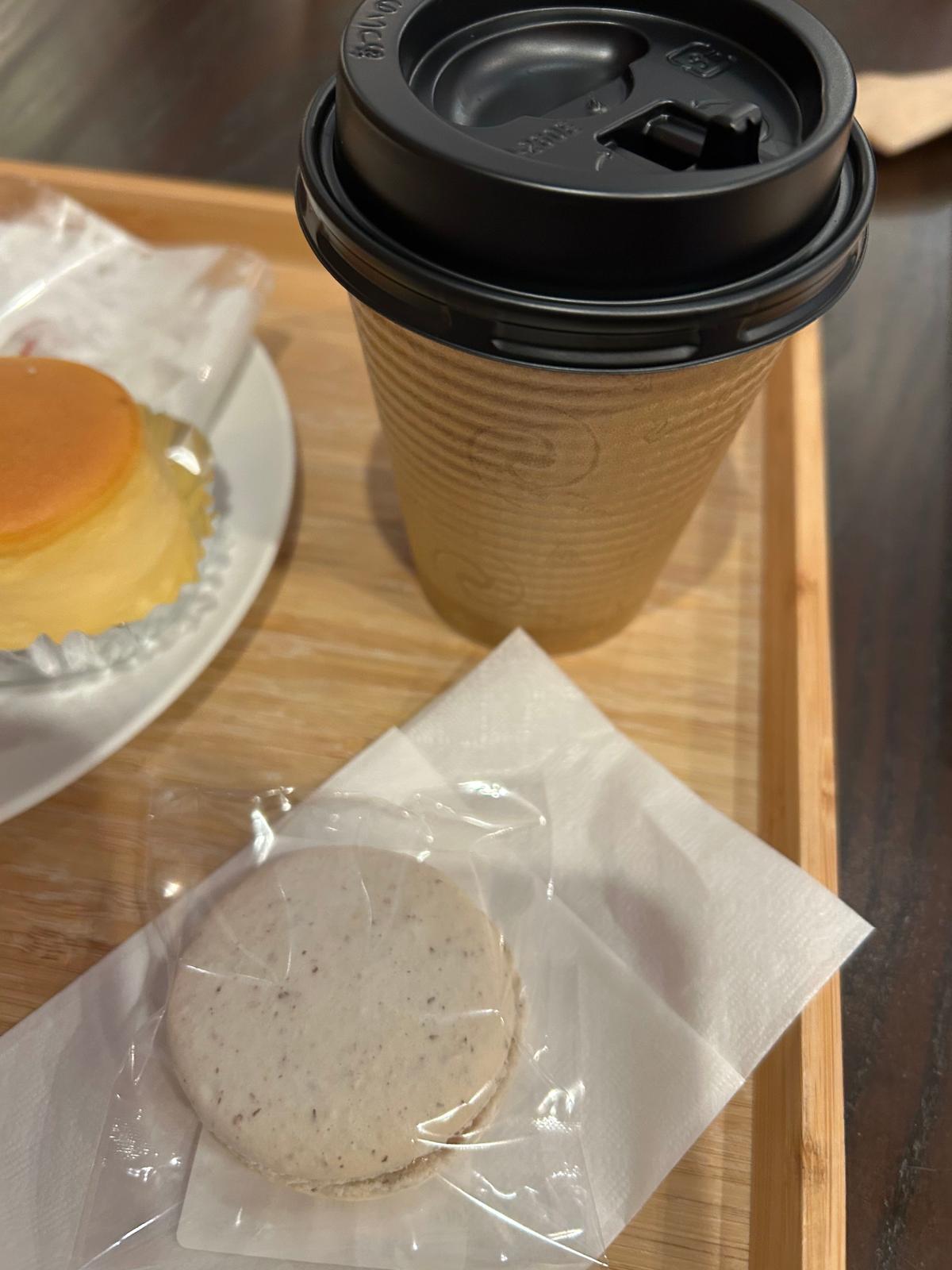 ヂーズケーキとマカロン