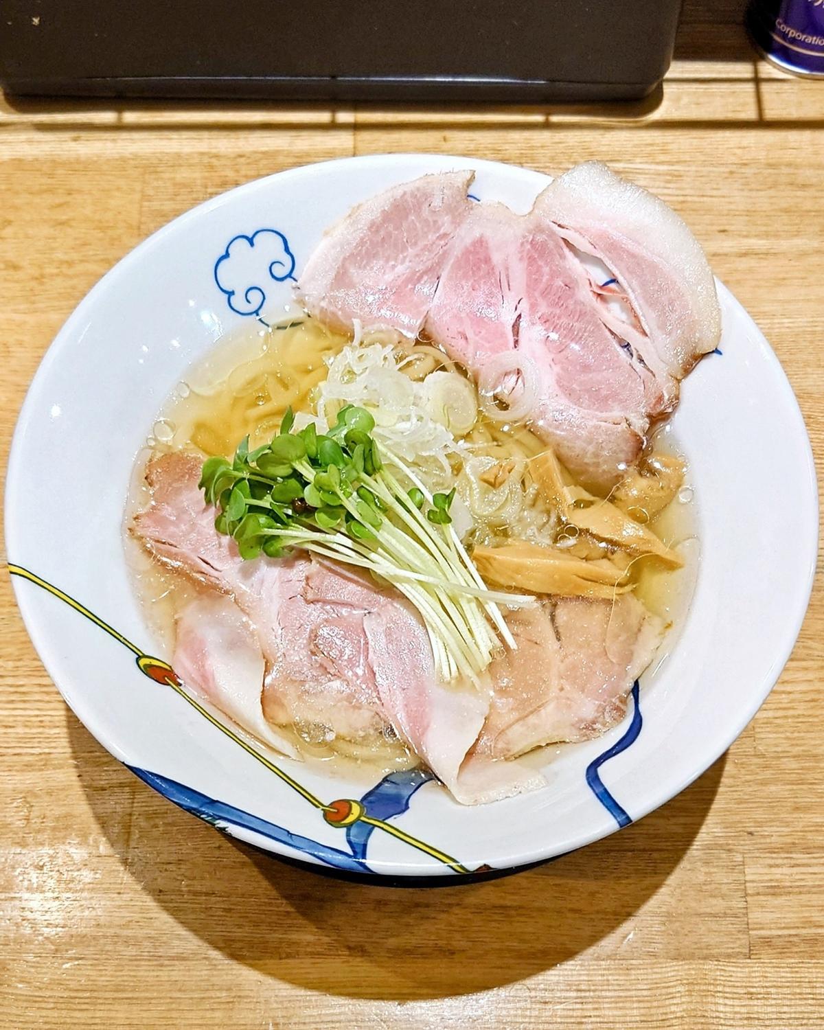 冷やし海老塩ラーメン【クーポン】チャーシュー1枚