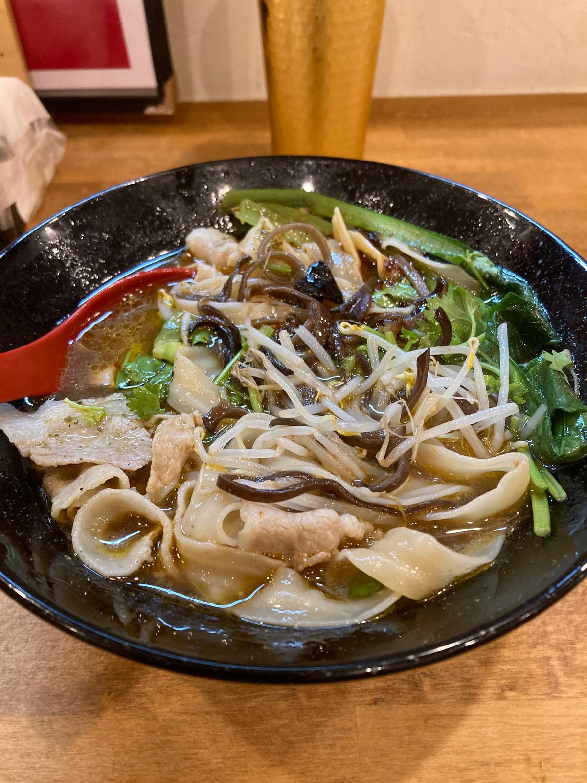 麻辣刀削麺