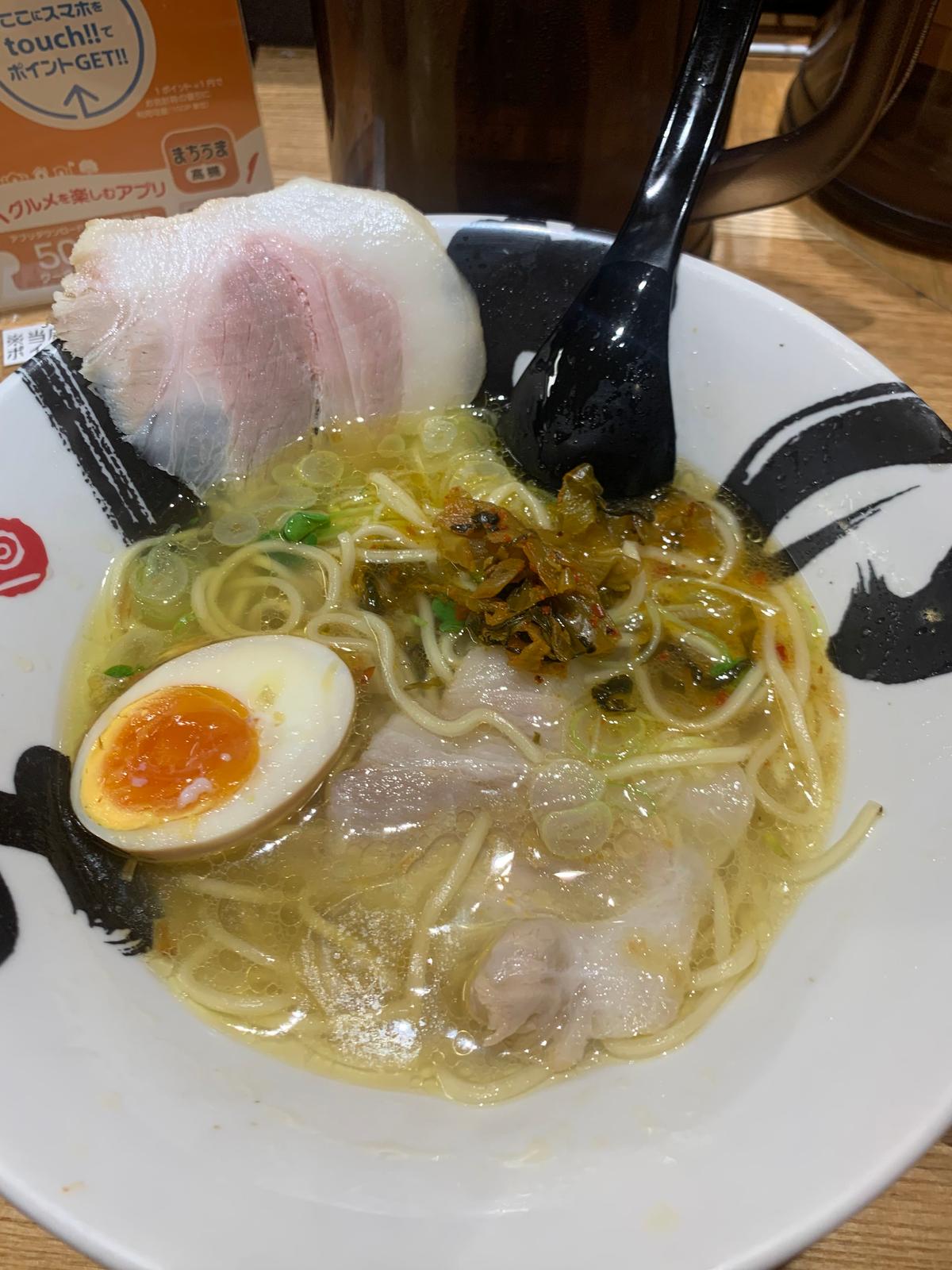途中から辛子高菜をイン。味変バージョンも美味しい☆