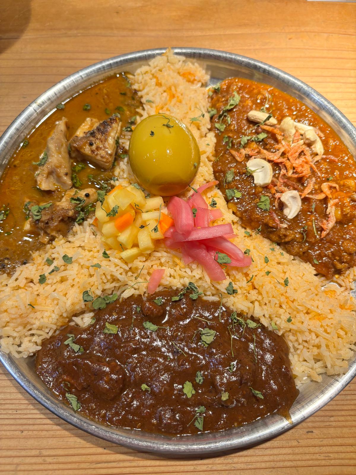 3種のあいがけカレー