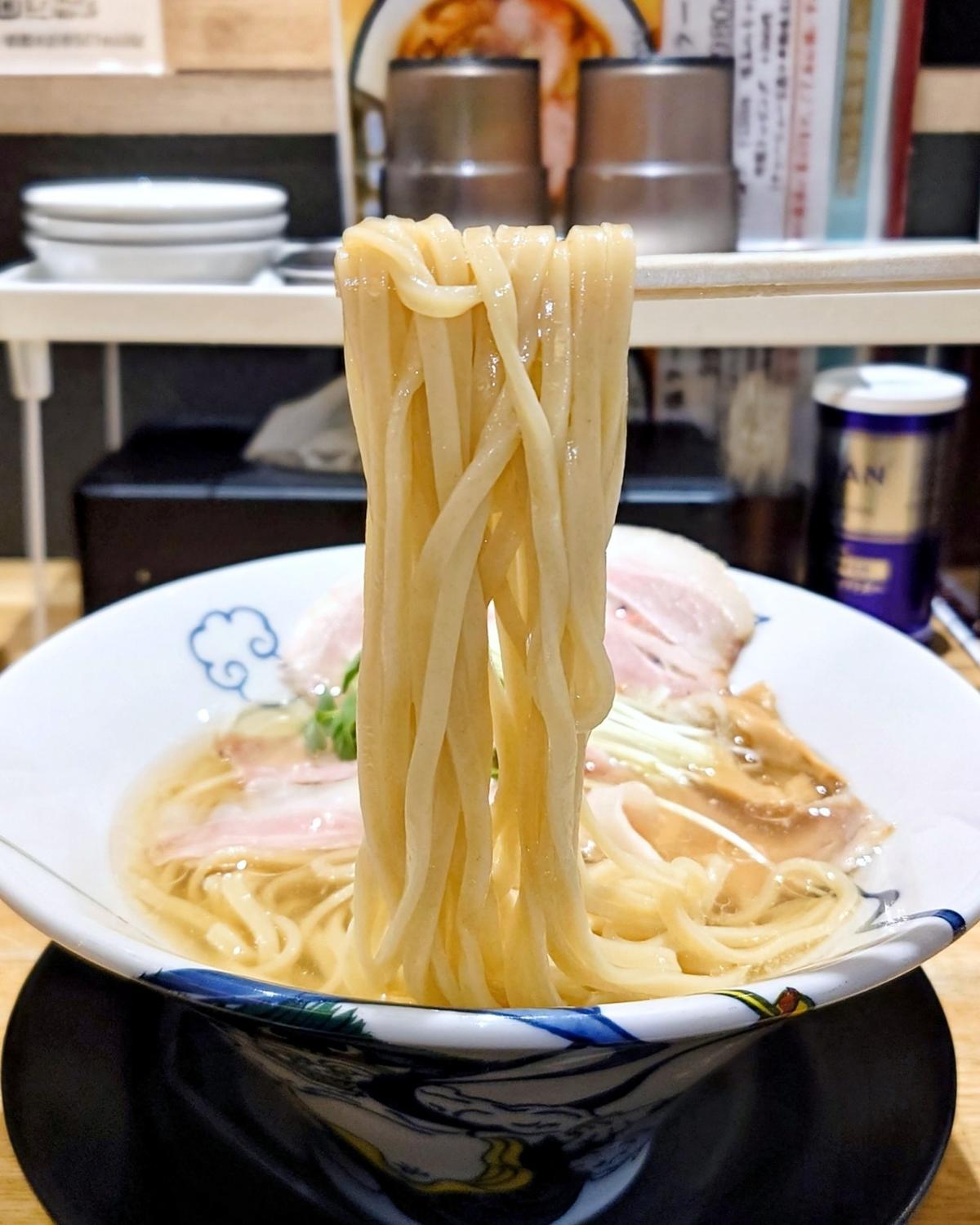 冷やし海老塩ラーメン【クーポン】チャーシュー1枚
